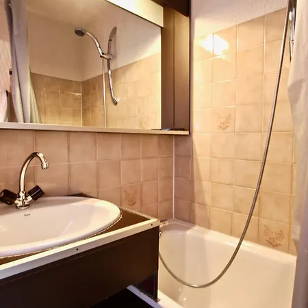 Joli Pour 4 Personnes Avec Parking Couvert - Fr-1-340-50 Chamrousse